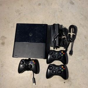 Microsoft Xbox 360 E Console 1538 4GB - Black w/ Power Cord, HDMI, 3 Controllers